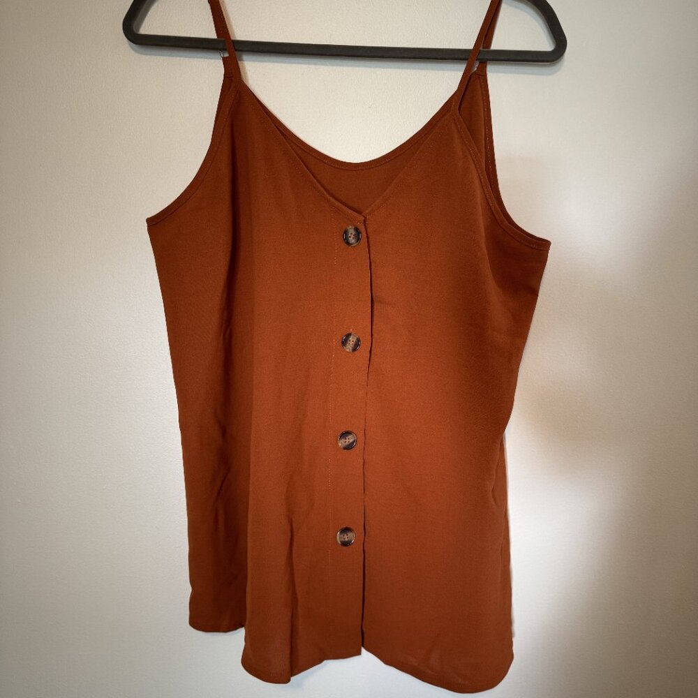 button down tank - Picture 2 of 7